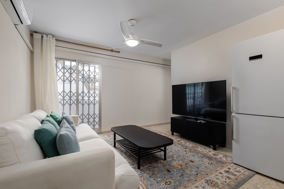 https://cdn.resales-online.com/public/c6rxxw1glq/properties/287c9cd4b53411ef84cf0217bc231ef4/w1200/1-7980e48d732b6fc85c14b43b94d2aa54.jpg?v=1733645709