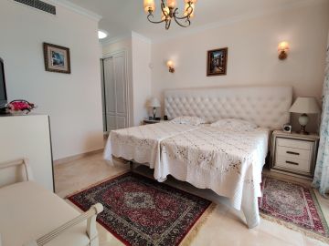 https://cdn.resales-online.com/public/87eii68kgm/properties/qbsogmbxdefdahs/w1200/16-ec67b526875bf0124b6ce4328a754439.jpg?v=1613570548