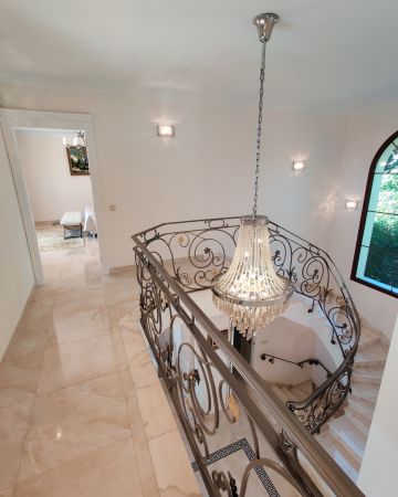 https://cdn.resales-online.com/public/87eii68kgm/properties/qbsogmbxdefdahs/w1200/26-c684a62c9f160a1f90904dd925da0645.jpg?v=1613570548