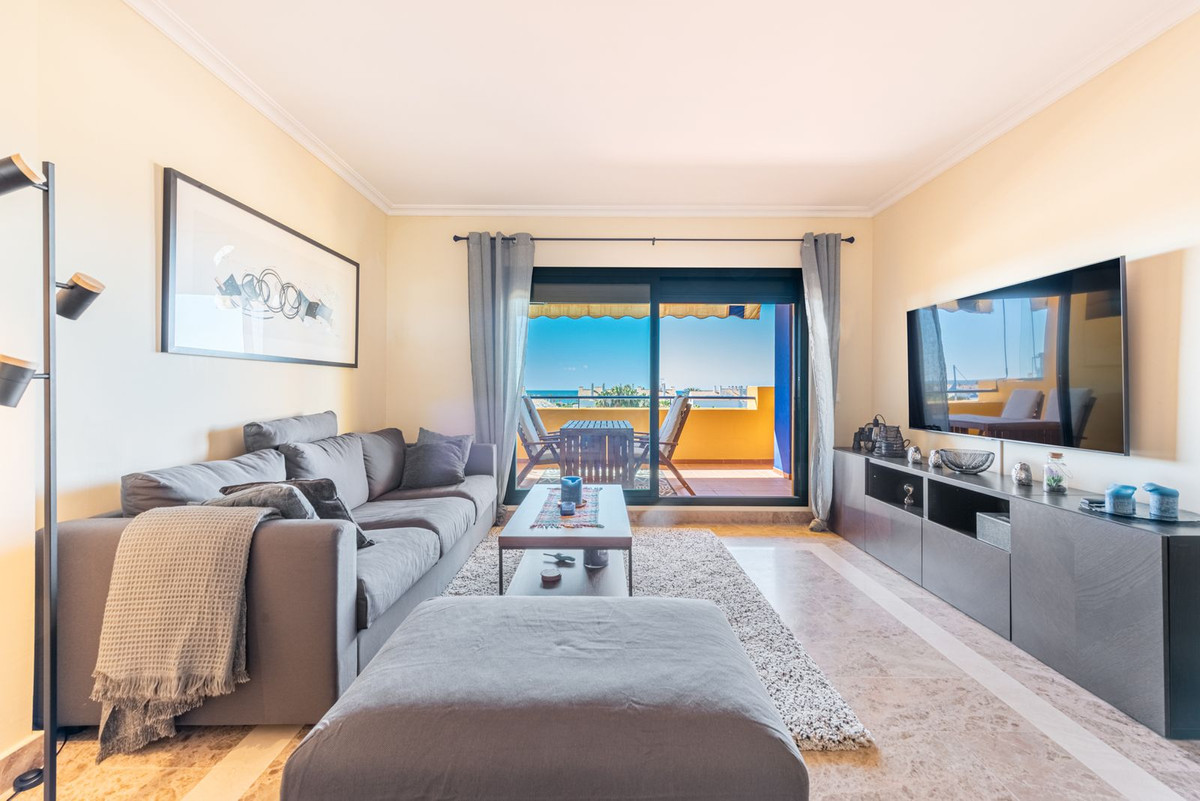https://cdn.resales-online.com/public/6ki077c9c0/properties/7c41ff4df49811eca97d0217bc231ef4/w1200/1-7980e48d732b6fc85c14b43b94d2aa54.jpg?v=1657107111
