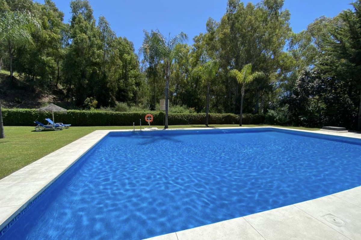 https://cdn.resales-online.com/public/2cngepeuas/properties/dc225b1214c311eda97d0217bc231ef4/w1200/1-7980e48d732b6fc85c14b43b94d2aa54.jpg?v=1659712650