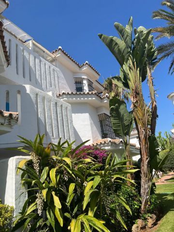 https://cdn.resales-online.com/public/5lseii8eig/properties/97a09fadfc5011eca97d0217bc231ef4/w1200/1-7980e48d732b6fc85c14b43b94d2aa54.jpg?v=1657728356