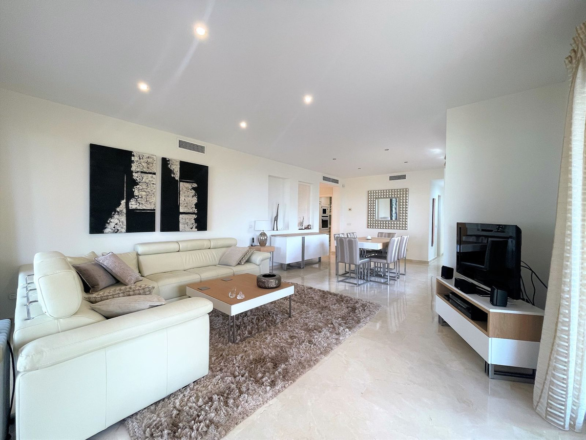 https://cdn.resales-online.com/public/0028658skg/properties/391c5ffe01e411eda97d0217bc231ef4/w1200/1-7980e48d732b6fc85c14b43b94d2aa54.jpg?v=1657635578