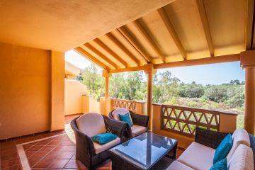 https://cdn.resales-online.com/public/fh9tjd83nc/properties/200583bc0bfe11eda97d0217bc231ef4/w1200/1-7980e48d732b6fc85c14b43b94d2aa54.jpg?v=1661768984