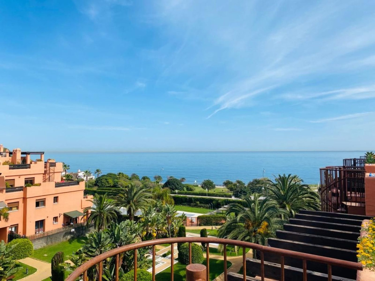 https://cdn.resales-online.com/public/7rg1k5rn6p/properties/42d0b323e38411eca97d0217bc231ef4/w1200/1-7980e48d732b6fc85c14b43b94d2aa54.jpg?v=1661503699