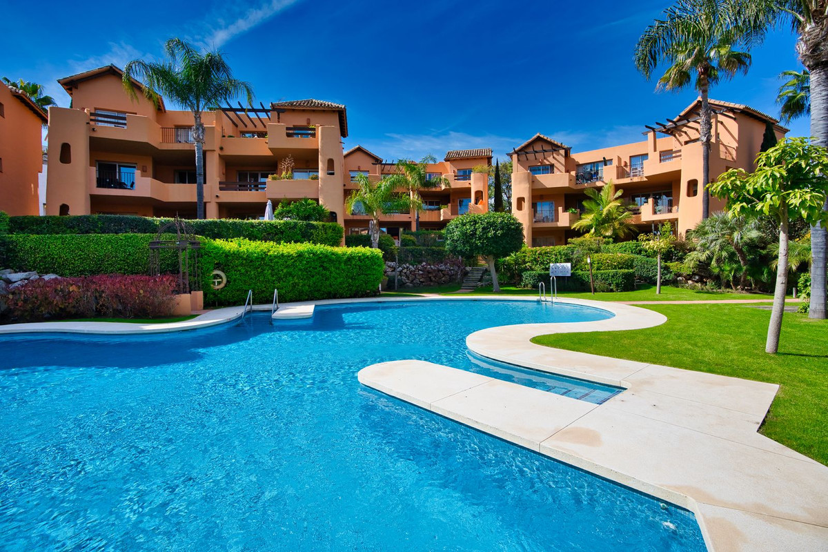 https://cdn.resales-online.com/public/c1vmnhgt2j/properties/6b12b3ea253b11edad230217bc231ef4/w1200/1-7980e48d732b6fc85c14b43b94d2aa54.jpg?v=1663595695