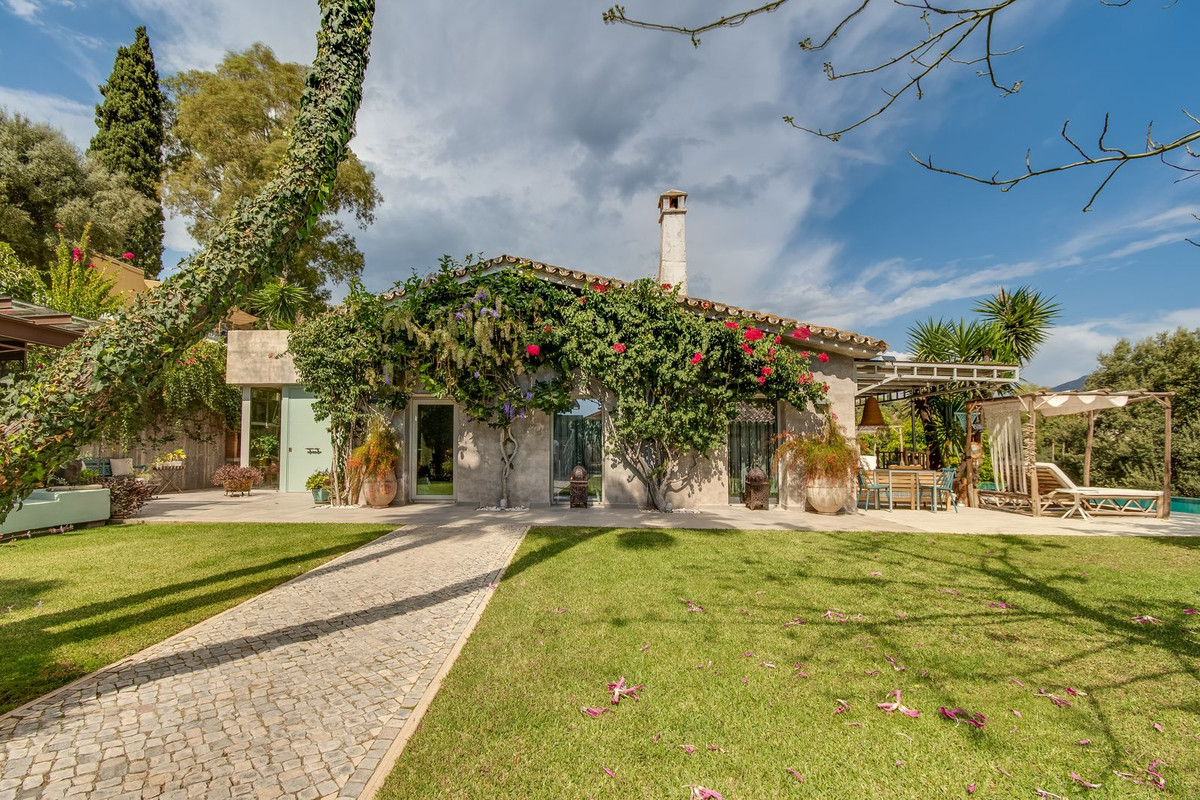 https://cdn.resales-online.com/public/kjnc9dy87h/properties/85d52f813b4b11edad230217bc231ef4/w1200/1-7980e48d732b6fc85c14b43b94d2aa54.jpg?v=1664188221