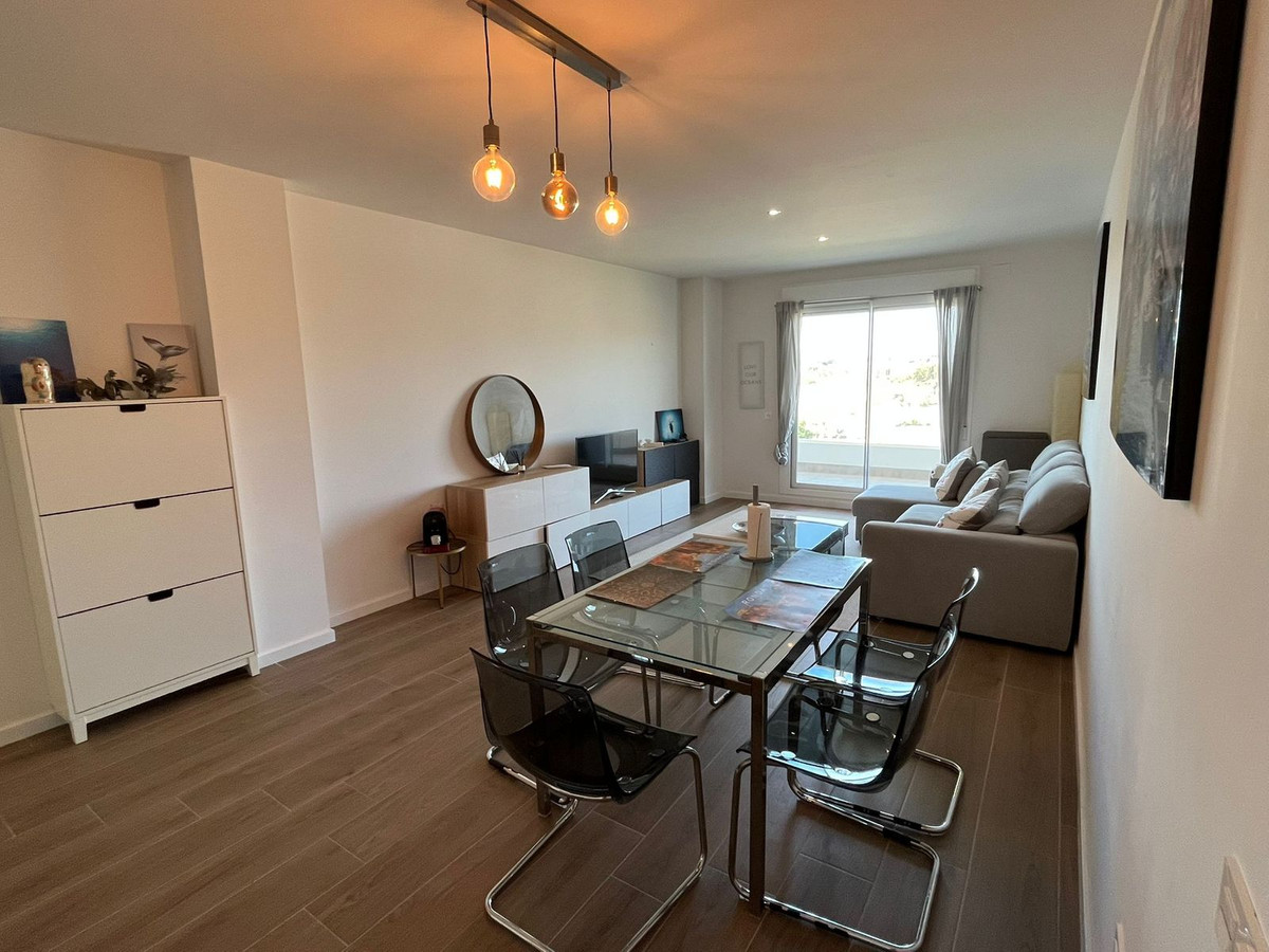 https://cdn.resales-online.com/public/cgpwbkb3l1/properties/2b2d5ffb3e6f11edad230217bc231ef4/w1200/1-7980e48d732b6fc85c14b43b94d2aa54.jpg?v=1664293885
