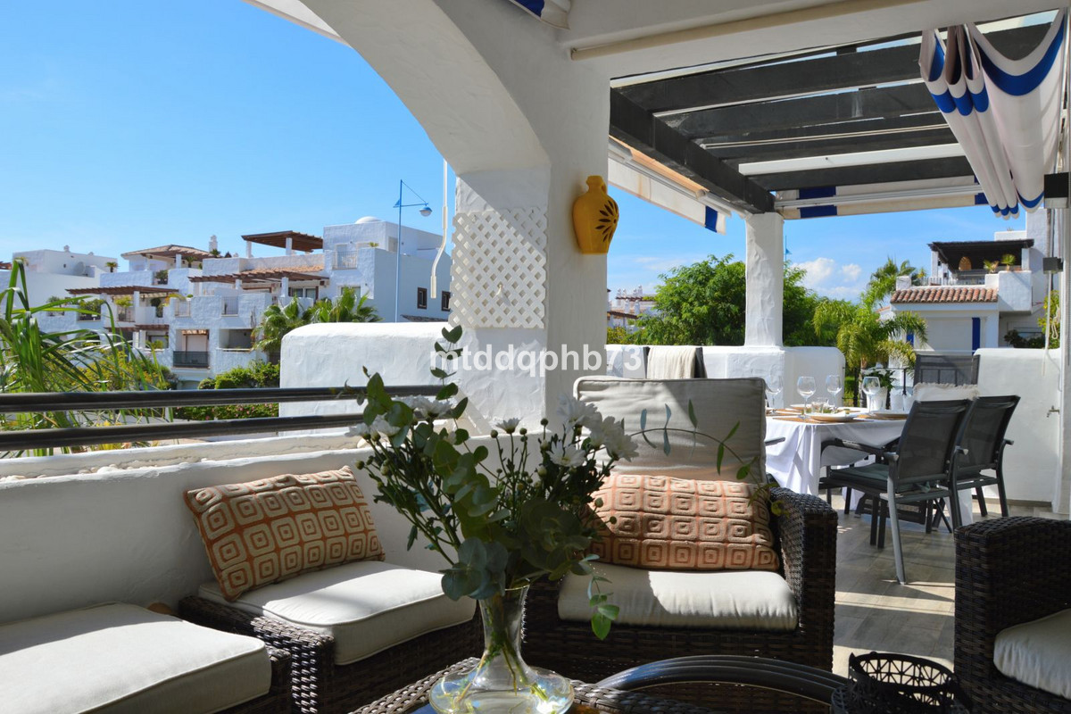 https://cdn.resales-online.com/public/mtddqphb73/properties/b2fa831241ae11edad230217bc231ef4/w1200/1-7980e48d732b6fc85c14b43b94d2aa54.jpg?v=1664651724