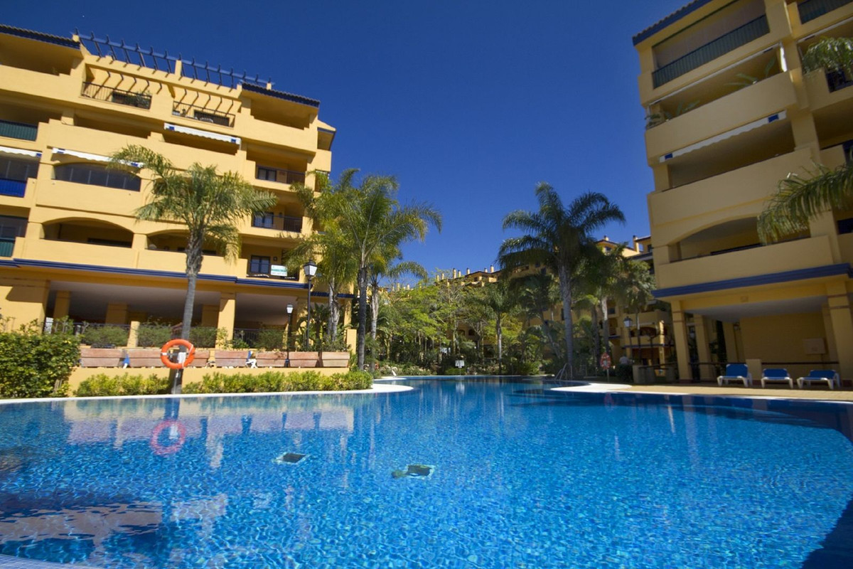 https://cdn.resales-online.com/public/aa2saqz9w9/properties/6a2652f8494311ed98460217bc231ef4/w1200/1-7980e48d732b6fc85c14b43b94d2aa54.jpg?v=1665483756