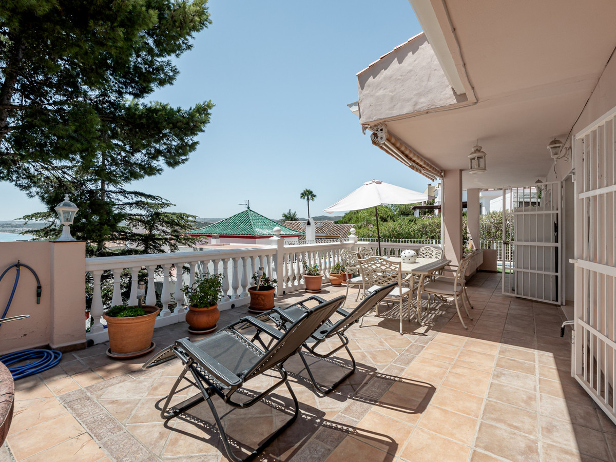 https://cdn.resales-online.com/public/jja1jz8h5h/properties/19bb2277542011ed98460217bc231ef4/w1200/1-7980e48d732b6fc85c14b43b94d2aa54.jpg?v=1666676836