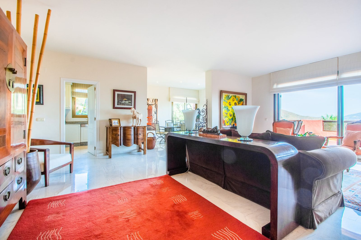 https://cdn.resales-online.com/public/sb5m6pabs6/properties/cb5764aa56d611ed98460217bc231ef4/w1200/1-7980e48d732b6fc85c14b43b94d2aa54.jpg?v=1666975713