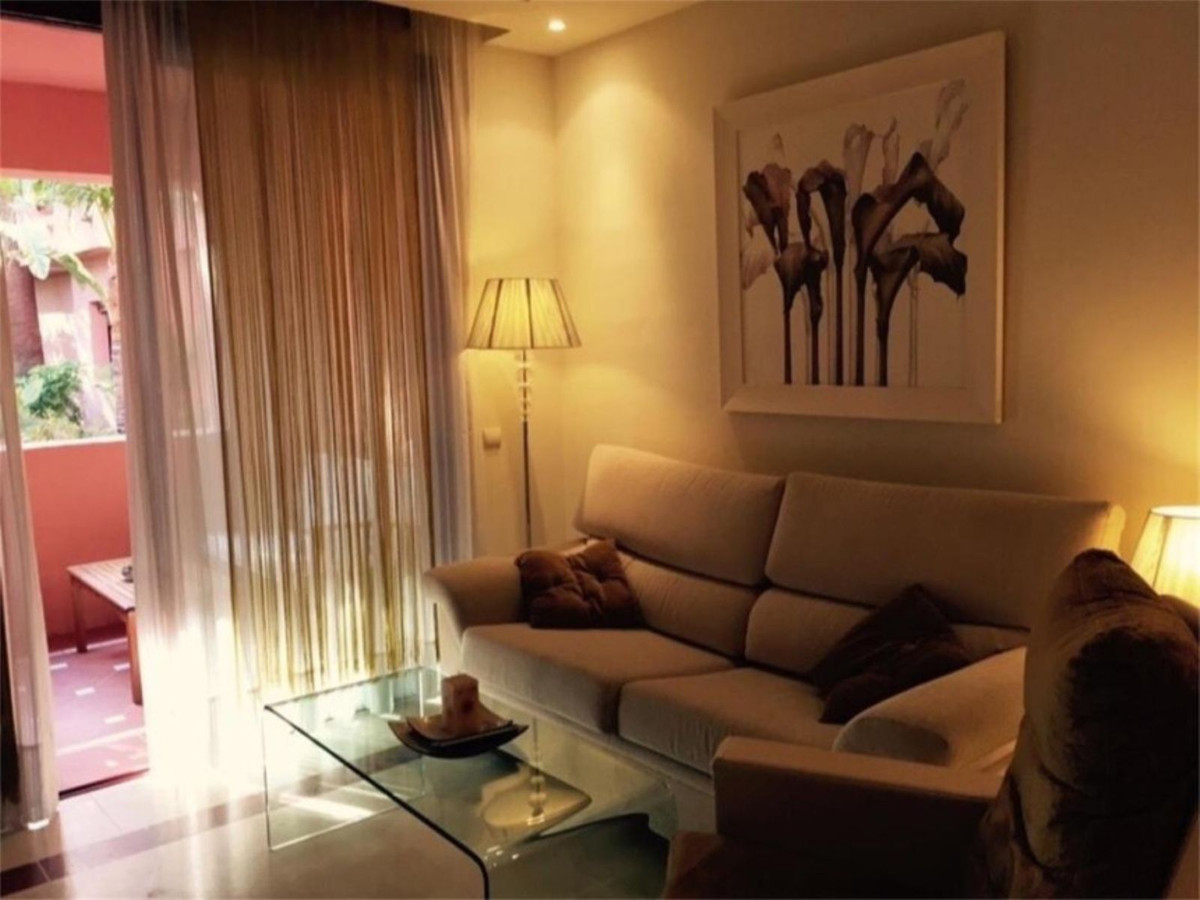 https://cdn.resales-online.com/public/7rg1k5rn6p/properties/372cbef4493b11ed98460217bc231ef4/w1200/1-7980e48d732b6fc85c14b43b94d2aa54.jpg?v=1667408204
