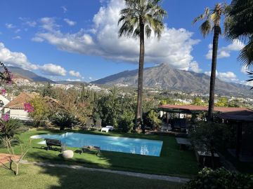 https://cdn.resales-online.com/public/199lfdjq5g/properties/61ef7107719a11ed98460217bc231ef4/w1200/28-ef19a2c59920e2e087cd278a51b6dbf8.jpg?v=1670010484