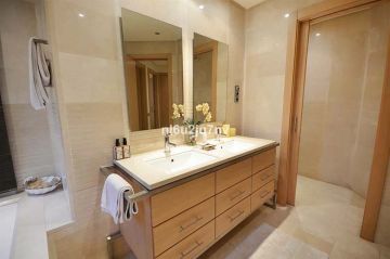 https://cdn.resales-online.com/public/nl6u2jq7nv/properties/d27c74e5c25311ed84bd0217bc231ef4/w1200/22-bcf8e6250e0bab365f900a8ac31ac040.jpg?v=1678793679