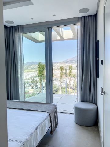 https://cdn.resales-online.com/public/25ldb8kiyd/properties/a4dd85d6e2e311edb6600217bc231ef4/w1200/32-e7f90ea5feef5e01d64d74d6b6d8a834.jpg?v=1682588355