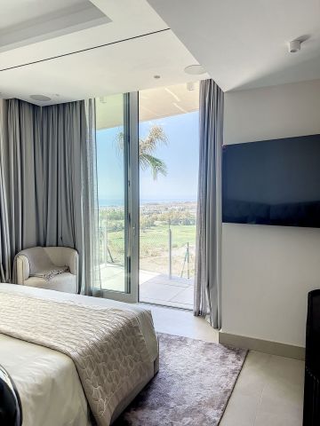https://cdn.resales-online.com/public/25ldb8kiyd/properties/a4dd85d6e2e311edb6600217bc231ef4/w1200/35-53608d01401493ba18e3704836160563.jpg?v=1682588355