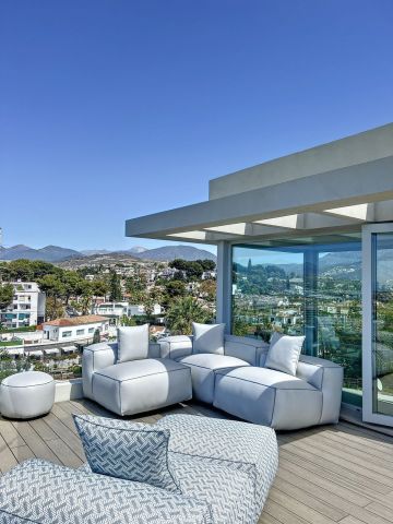 https://cdn.resales-online.com/public/25ldb8kiyd/properties/a4dd85d6e2e311edb6600217bc231ef4/w1200/39-a493fe9149752455d4aa759b42ca0ea1.jpg?v=1682588355
