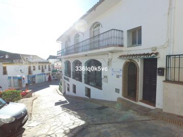https://cdn.resales-online.com/public/336lq0k5vc/properties/bbd45cade7f811edb6600217bc231ef4/w1200/2-5bd7b9d04b45e33852eaf0ec6670150d.jpg?v=1682934504