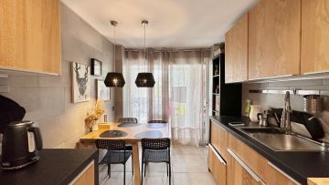 https://cdn.resales-online.com/public/jfltgt1d20/properties/15527846ea6111edb6600217bc231ef4/w1200/12-53013098fcab6c38b1379cd33298e050.jpg?v=1683198118