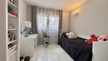 https://cdn.resales-online.com/public/jfltgt1d20/properties/15527846ea6111edb6600217bc231ef4/w1200/29-7c2f312881aea9bbe9ddaeb9640e2c9a.jpg?v=1683198118