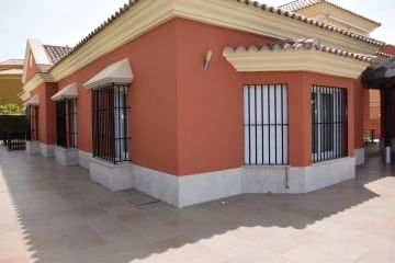 https://cdn.resales-online.com/public/2cqqjmnhjb/properties/0e7b38c3ed8911edb6600217bc231ef4/w1200/15-11d12f2f454f2f5e9b981fdd8b901d51.jpg?v=1683544442