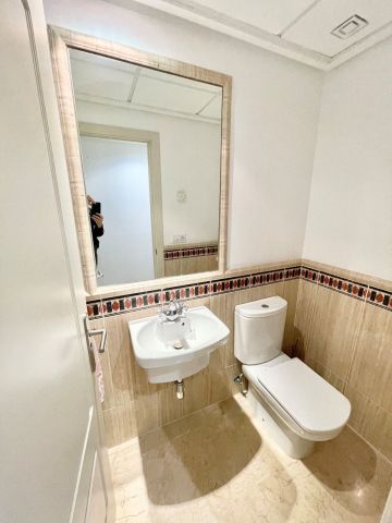 https://cdn.resales-online.com/public/496dfp56cj/properties/6c399efef03111edb6600217bc231ef4/w1200/15-11d12f2f454f2f5e9b981fdd8b901d51.jpg?v=1691752960
