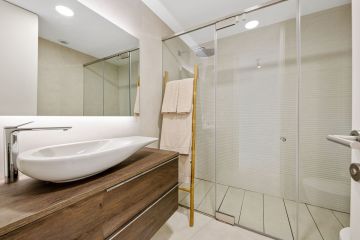 https://cdn.resales-online.com/public/mj02ds57jc/properties/69a0c766fae611edb6600217bc231ef4/w1200/18-cc72f169493c096e712837ff5d8b6e41.jpg?v=1685014419