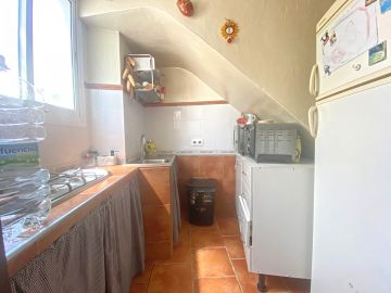 https://cdn.resales-online.com/public/2clagkpr0e/properties/ed0b97f41a3d11eea7b50217bc231ef4/w1200/8-e64a9055bba3e77ac8aca3b893cdf826.jpg?v=1688459976