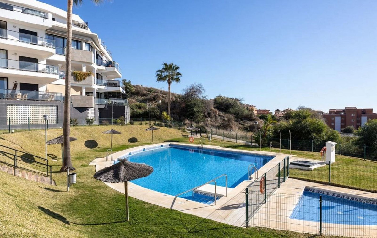https://cdn.resales-online.com/public/kj2gepeuas/properties/a3c6b914dba711eebeb70217bc231ef4/w1200/1-7980e48d732b6fc85c14b43b94d2aa54.jpg?v=1709726365