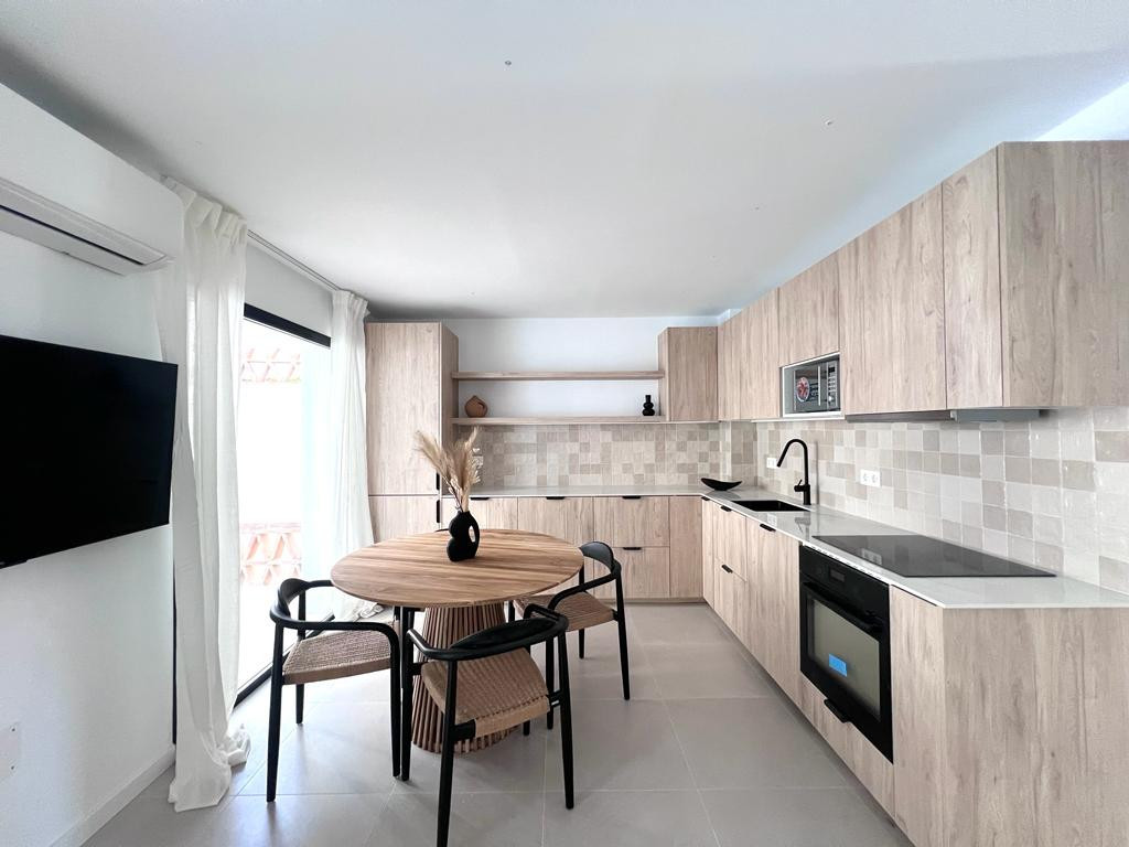 https://cdn.resales-online.com/public/z99jmoiza5/properties/30e5e3ed1e4611ef857e0217bc231ef4/w1200/1-7980e48d732b6fc85c14b43b94d2aa54.jpg?v=1717050828