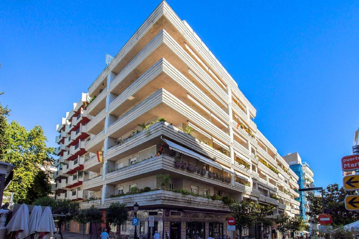 https://cdn.resales-online.com/public/cd9pzuj89n/properties/34c079ab4ea811ef857e0217bc231ef4/w1200/1-7980e48d732b6fc85c14b43b94d2aa54.jpg?v=1722418777