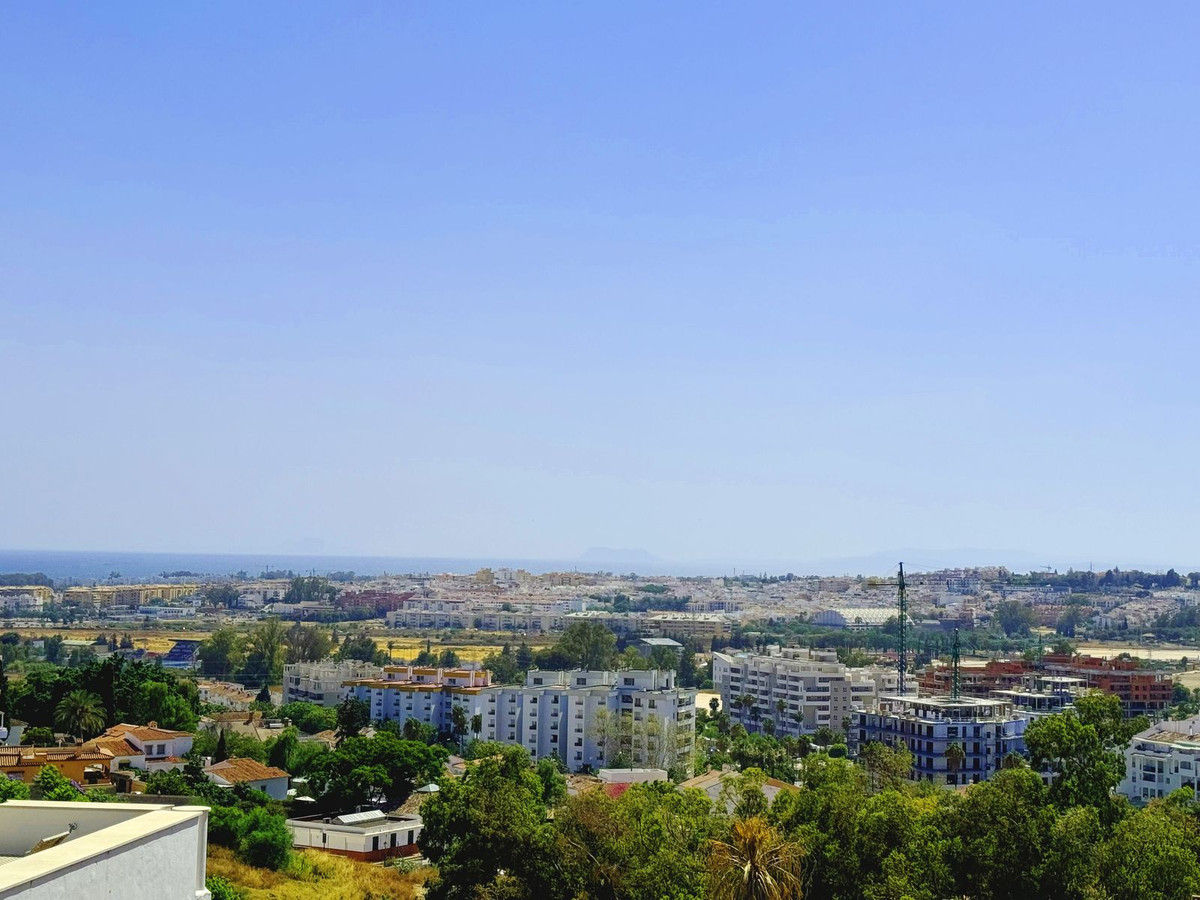 https://cdn.resales-online.com/public/a02ds2pl3d/properties/76f6acc853d911ef857e0217bc231ef4/w1200/1-7980e48d732b6fc85c14b43b94d2aa54.jpg?v=1722943582