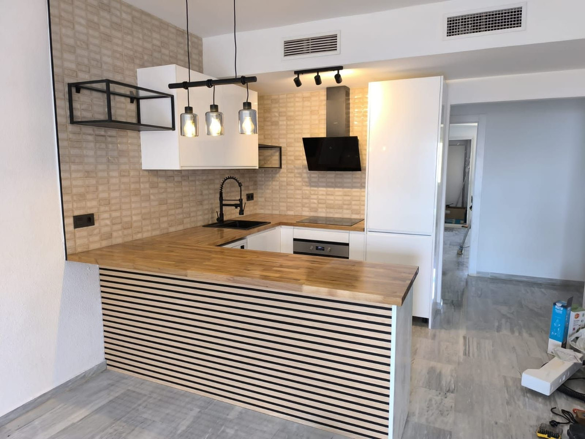 https://cdn.resales-online.com/public/760yuzkts4/properties/fe259670e6ea11eeb1a60217bc231ef4/w1200/1-7980e48d732b6fc85c14b43b94d2aa54.jpg?v=1724397056