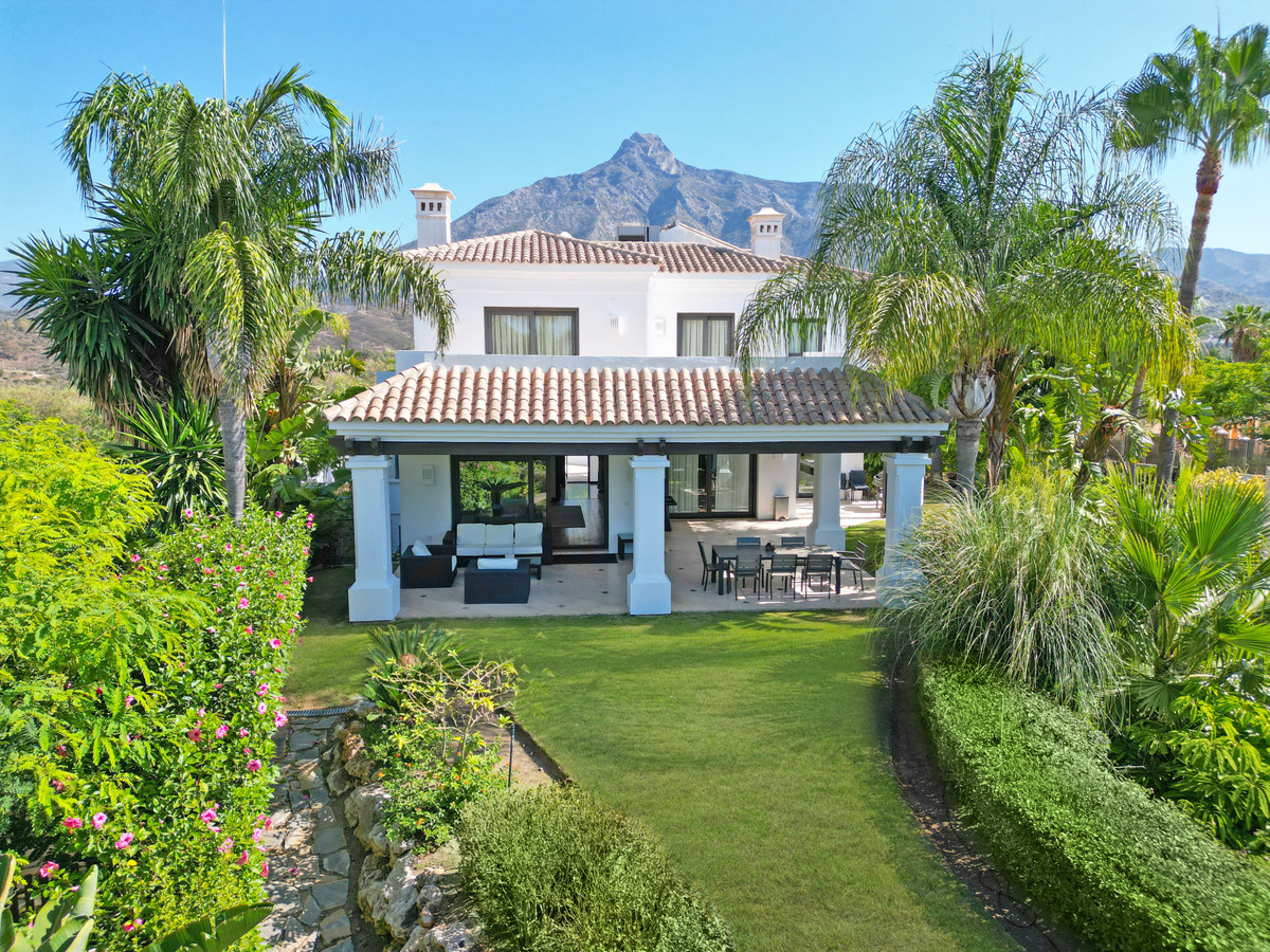 https://cdn.resales-online.com/public/y2bix7xo8m/properties/f61252016b4311ef9d2d0217bc231ef4/w1200/1-7980e48d732b6fc85c14b43b94d2aa54.jpg?v=1725516110
