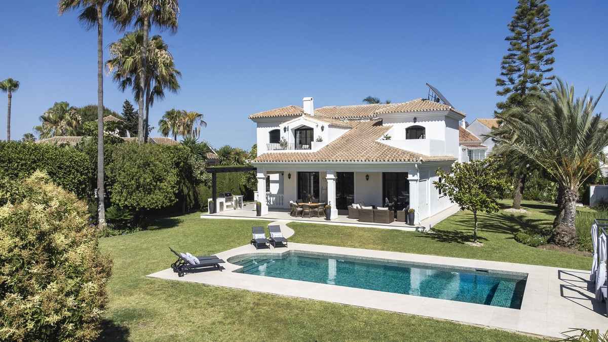 https://cdn.resales-online.com/public/b72l60e93l/properties/0558f97a766311ef9d2d0217bc231ef4/w1200/1-7980e48d732b6fc85c14b43b94d2aa54.jpg?v=1726739603