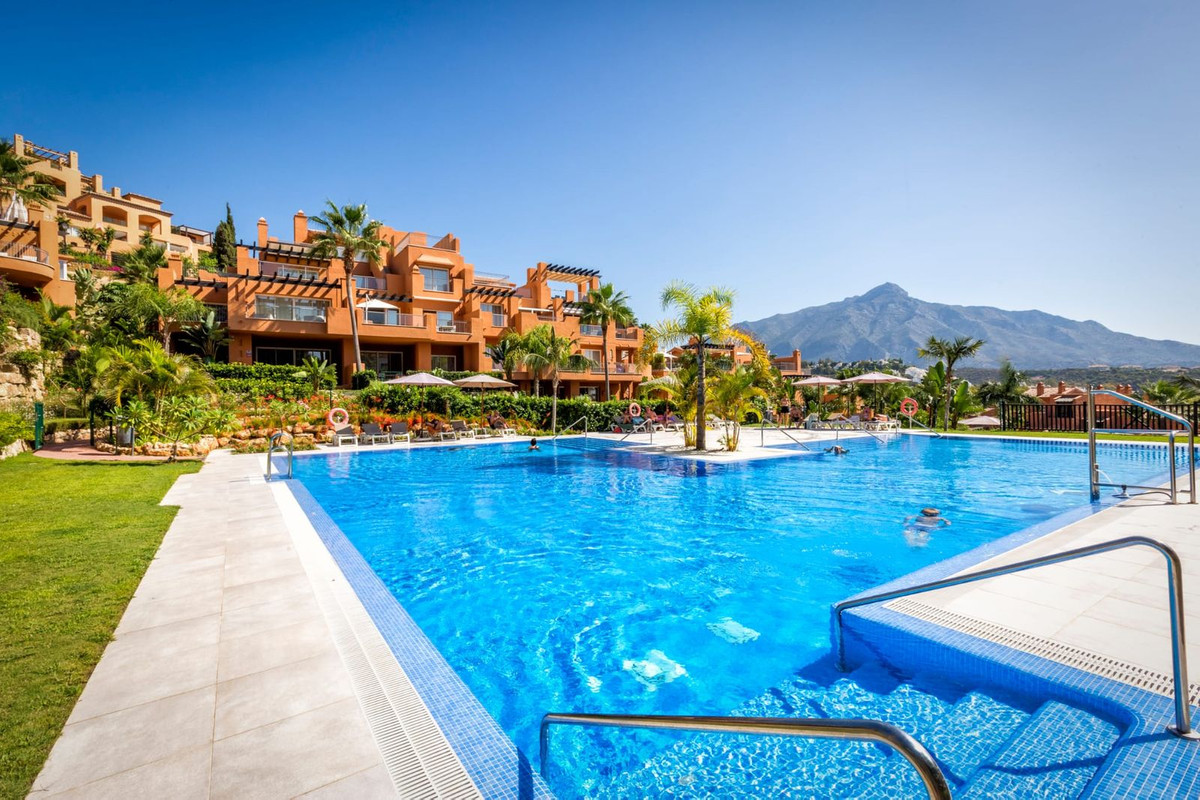 https://cdn.resales-online.com/public/p98edqpeua/properties/271b191479b211ef9d2d0217bc231ef4/w1200/1-7980e48d732b6fc85c14b43b94d2aa54.jpg?v=1727103361