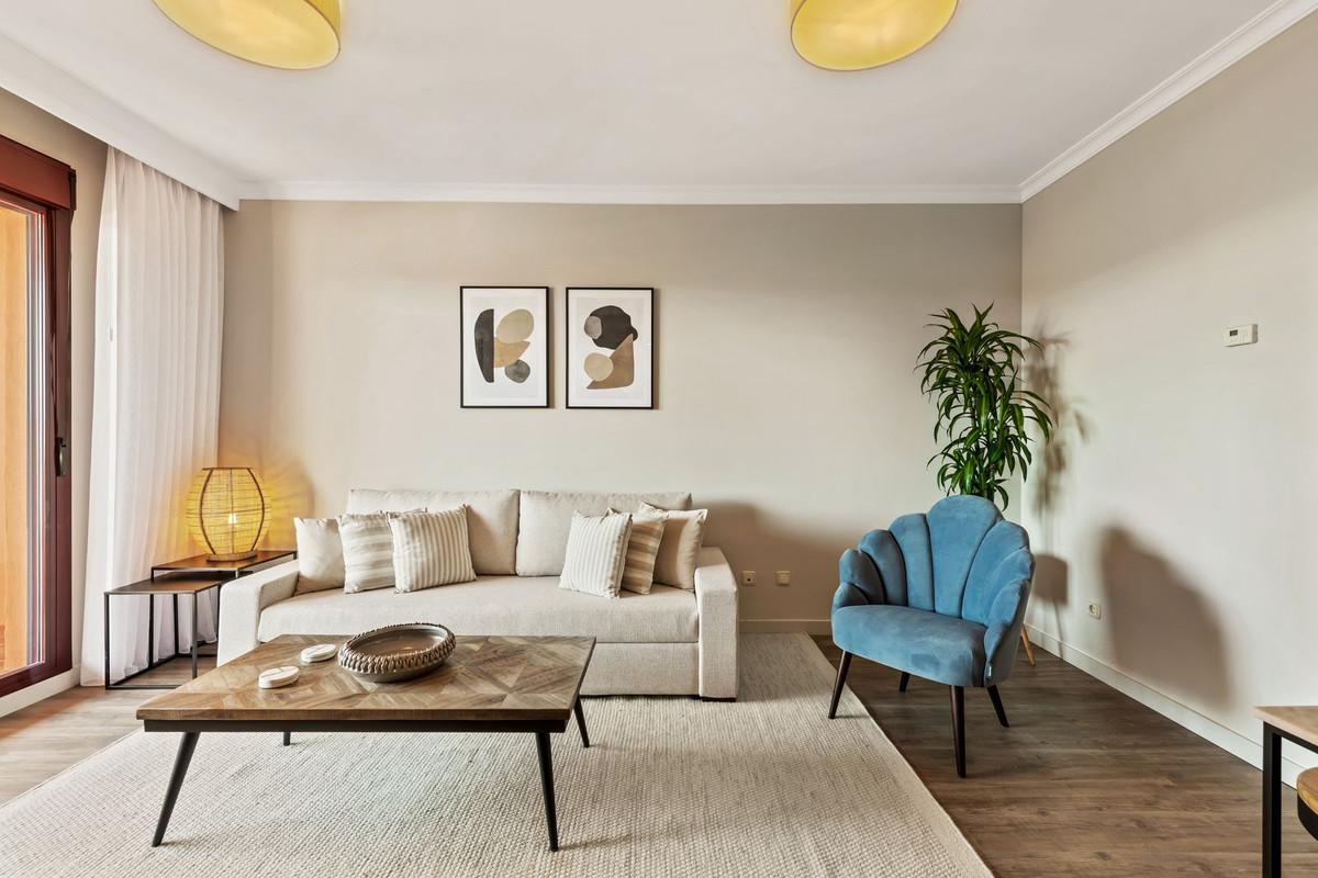 https://cdn.resales-online.com/public/utxmhm8ggr/properties/0ab03eb28af111ef84cf0217bc231ef4/w1200/1-7980e48d732b6fc85c14b43b94d2aa54.jpg?v=1729002274