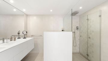 https://cdn.resales-online.com/public/wzh084gdt9/properties/e3c998f38bc011ef84cf0217bc231ef4/w1200/20-d1f7658cbe4ba6cd8666fec30fba80ad.jpg?v=1729672432