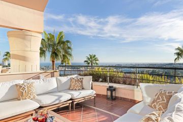https://cdn.resales-online.com/public/wzh084gdt9/properties/e3c998f38bc011ef84cf0217bc231ef4/w1200/26-c684a62c9f160a1f90904dd925da0645.jpg?v=1729672432