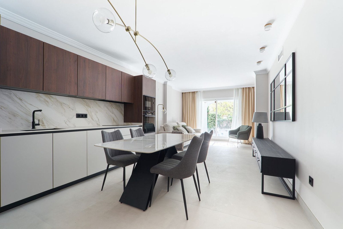 https://cdn.resales-online.com/public/bw8kyb81ls/properties/ac465617a1cf11ef84cf0217bc231ef4/w1200/1-7980e48d732b6fc85c14b43b94d2aa54.jpg?v=1731513785