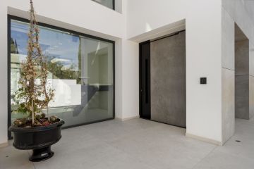 https://cdn.resales-online.com/public/asb71hmq0g/properties/505bc98ba81d11ef84cf0217bc231ef4/w1200/27-f6e8bc237ba13ac4c268badec6354f3d.jpg?v=1732206755