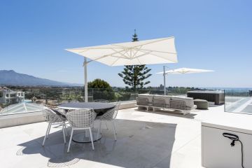 https://cdn.resales-online.com/public/asb71hmq0g/properties/505bc98ba81d11ef84cf0217bc231ef4/w1200/88-183649d0fb28ac2a41df5f9c1d326610.jpg?v=1732206755