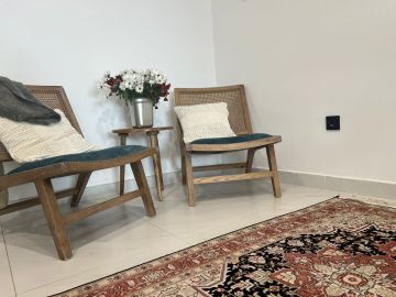 https://cdn.resales-online.com/public/4qs7qt41py/properties/0897f2d3a8eb11ef84cf0217bc231ef4/w1200/9-467d0cee5b725f3ef65f102a0c2e69c0.jpg?v=1732295758