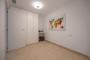 https://cdn.resales-online.com/public/109kmoi1a6/properties/b986a972a8c711ef84cf0217bc231ef4/w1200/11-20939a0134ad724a8cb2a801094d15a4.jpg?v=1732280380
