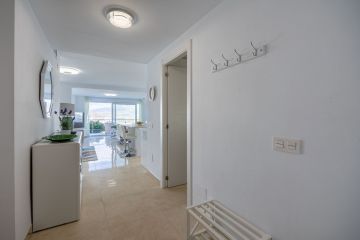 https://cdn.resales-online.com/public/109kmoi1a6/properties/b986a972a8c711ef84cf0217bc231ef4/w1200/12-53013098fcab6c38b1379cd33298e050.jpg?v=1732280380