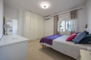 https://cdn.resales-online.com/public/109kmoi1a6/properties/b986a972a8c711ef84cf0217bc231ef4/w1200/26-c684a62c9f160a1f90904dd925da0645.jpg?v=1732280380