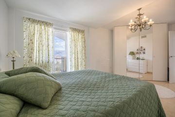 https://cdn.resales-online.com/public/109kmoi1a6/properties/b986a972a8c711ef84cf0217bc231ef4/w1200/40-f31507287178c6a03c2c34ff88cc832c.jpg?v=1732280380