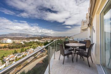 https://cdn.resales-online.com/public/109kmoi1a6/properties/b986a972a8c711ef84cf0217bc231ef4/w1200/43-a8f5d713bac48f35147f2e8bcee96193.jpg?v=1732280380