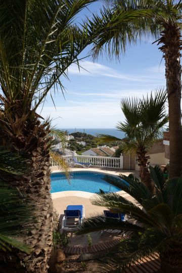 https://cdn.resales-online.com/public/109kmoi1a6/properties/b986a972a8c711ef84cf0217bc231ef4/w1200/59-17d8b885cf42a1c7af91ef6c5fd5a0e0.jpg?v=1732280380